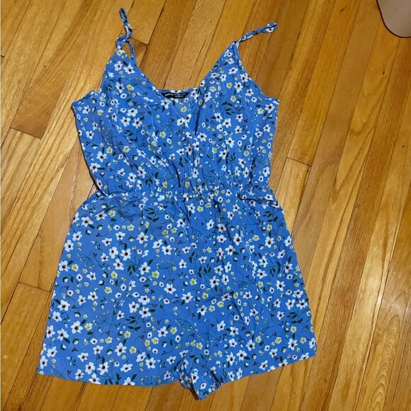 SHEIN Blue Floral Kids Romper - Picture 2 of 6